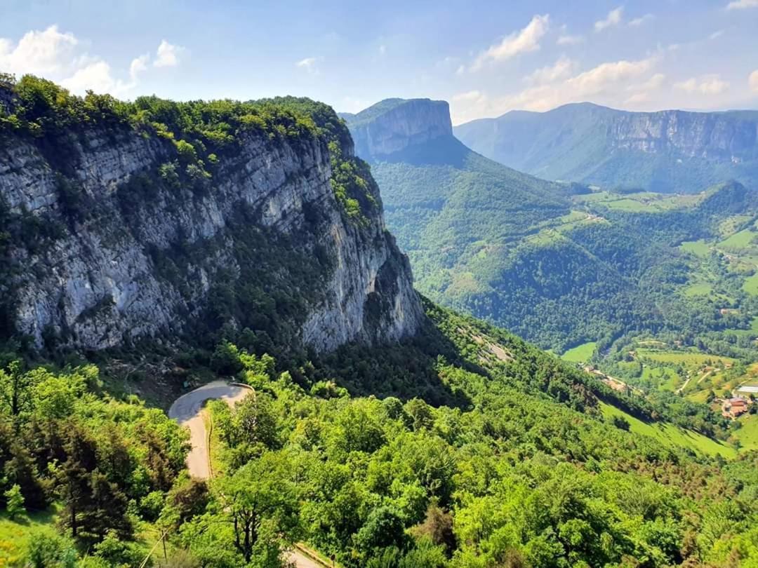 L'echevine En Vercors Echevis